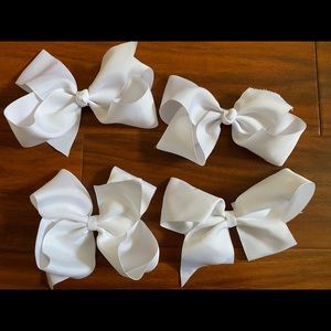 Girl’s White Hair Bows